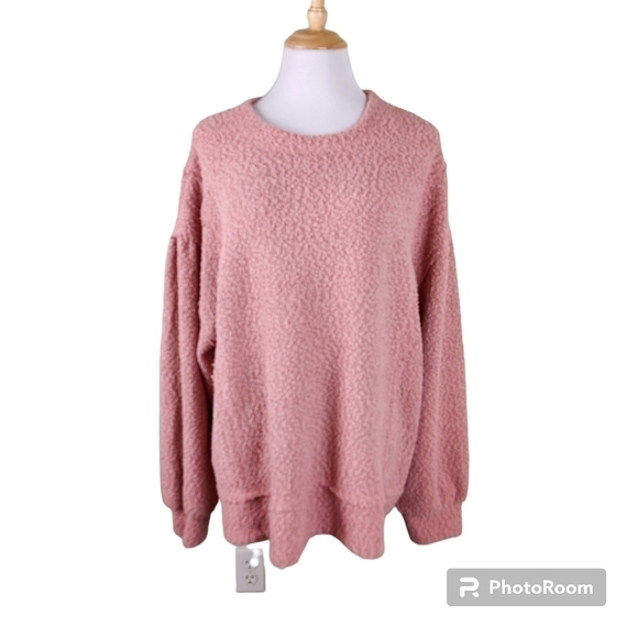 New In Sweaters - NWOT New In Sweater